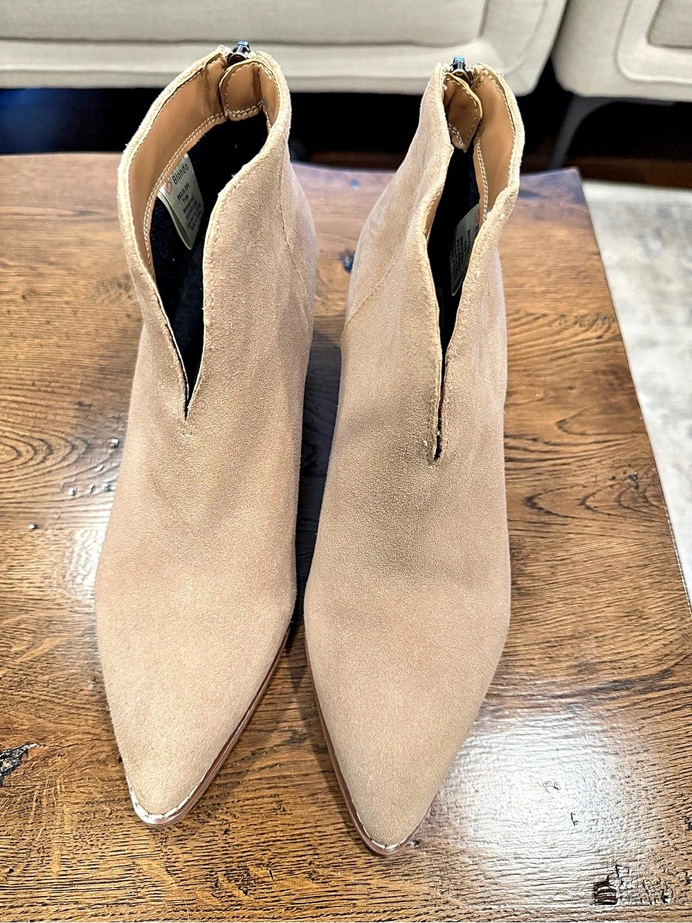 Blondo waterproof suede Pointed-Toe Booties US 7.5 NWT